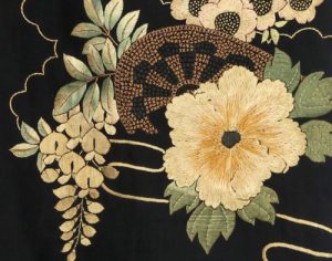 ANTIQUE DECORATIVE ART